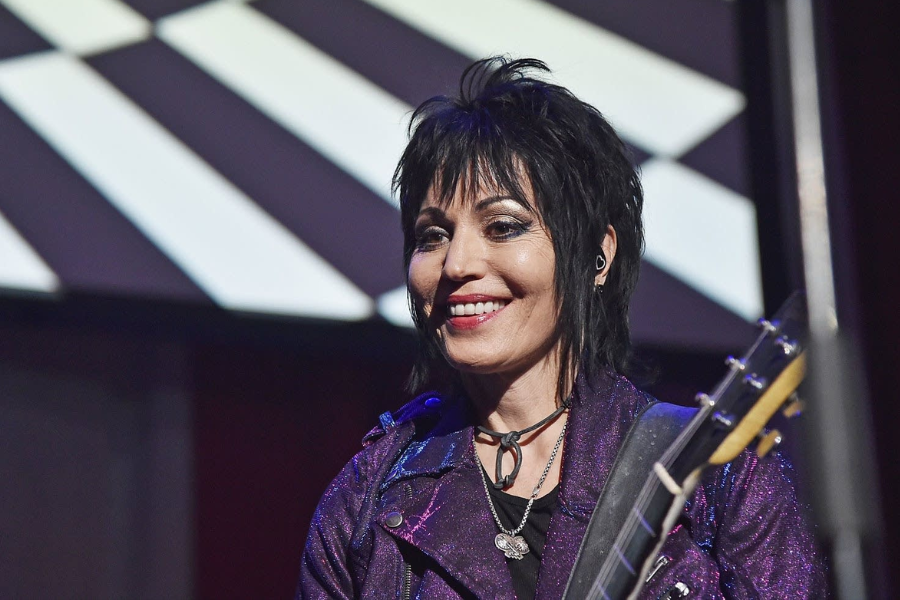 Joan Jett Net Worth: Bio, Age, Height, Family, Wife, And More